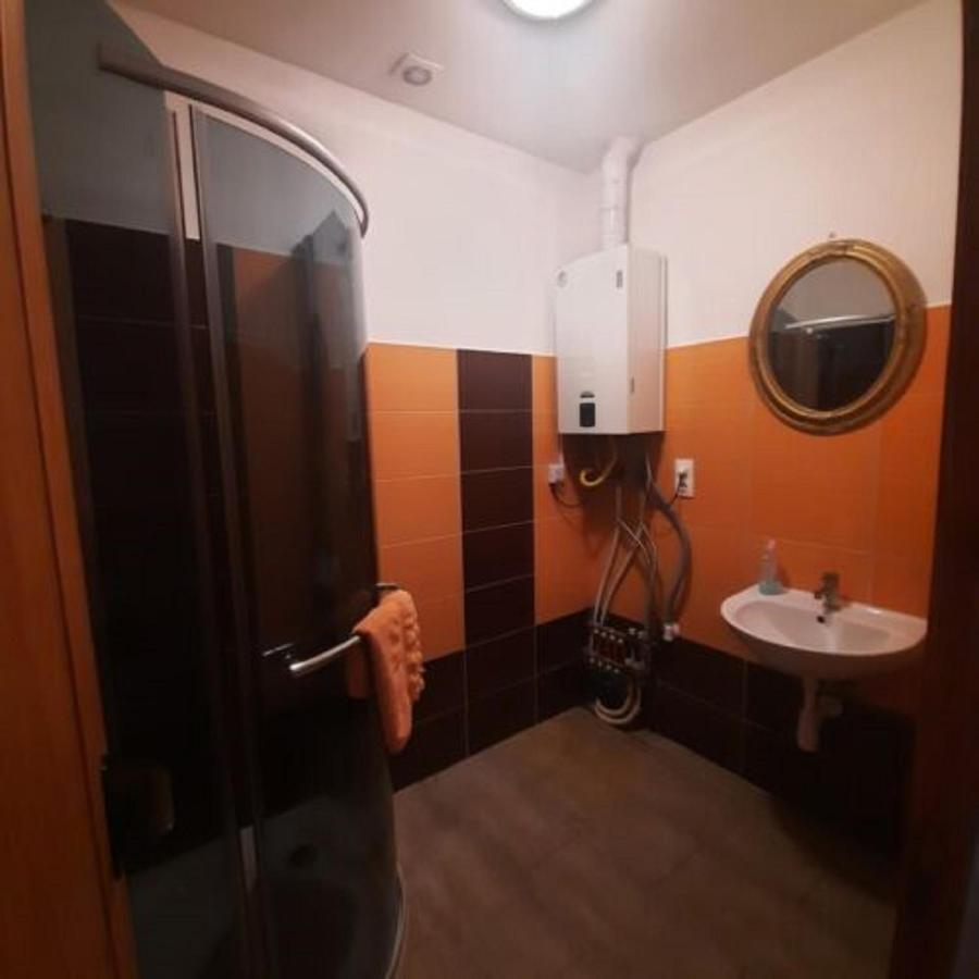 Hotel Ikszt Vendeghaz Dávod Exterior foto